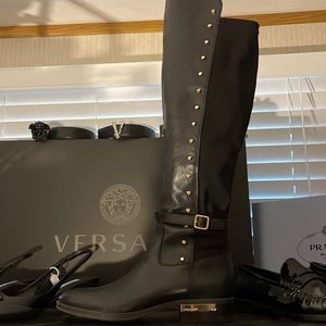 Vince Camuto Knee Length boot